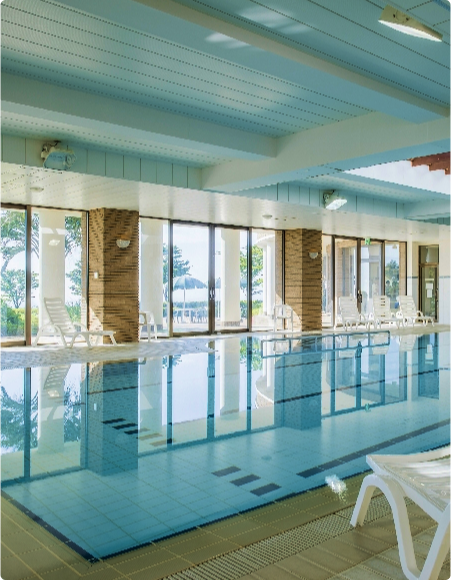 室内温水プール